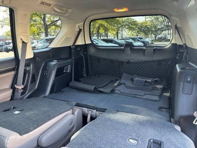 Used 2021 Lexus GX 460 Premium w/ Accessory Package AWD/4WD image 27