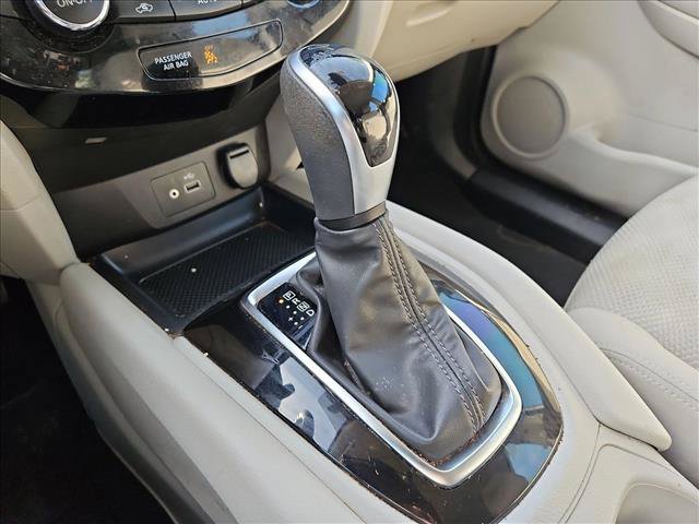 Used 2020 Nissan Rogue Sport SV FWD image 11