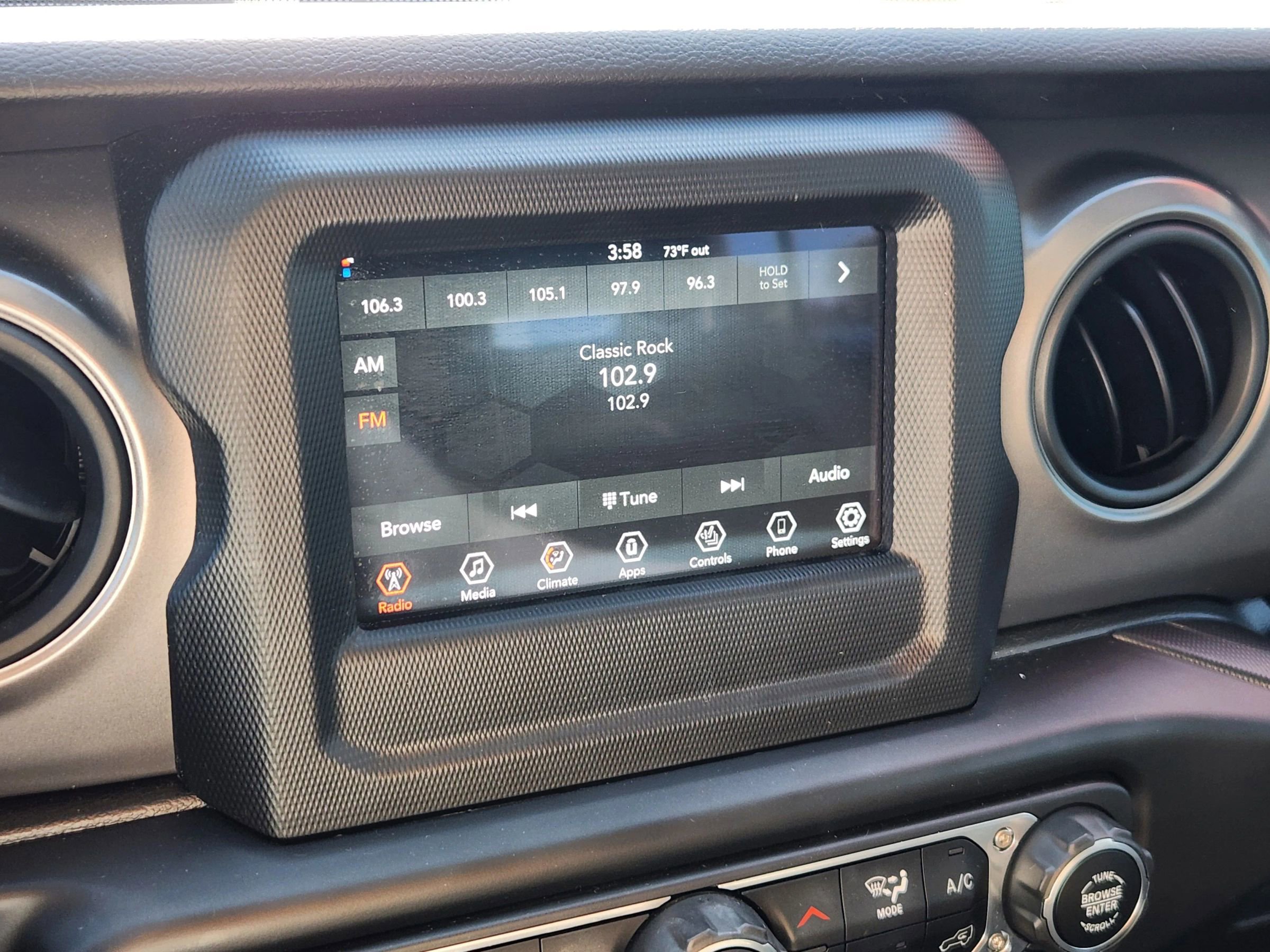 Used 2022 Jeep Wrangler Unlimited Sport image 33