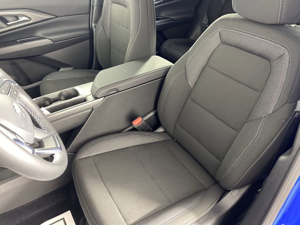 New 2026 Chevrolet Equinox EV LT image 18