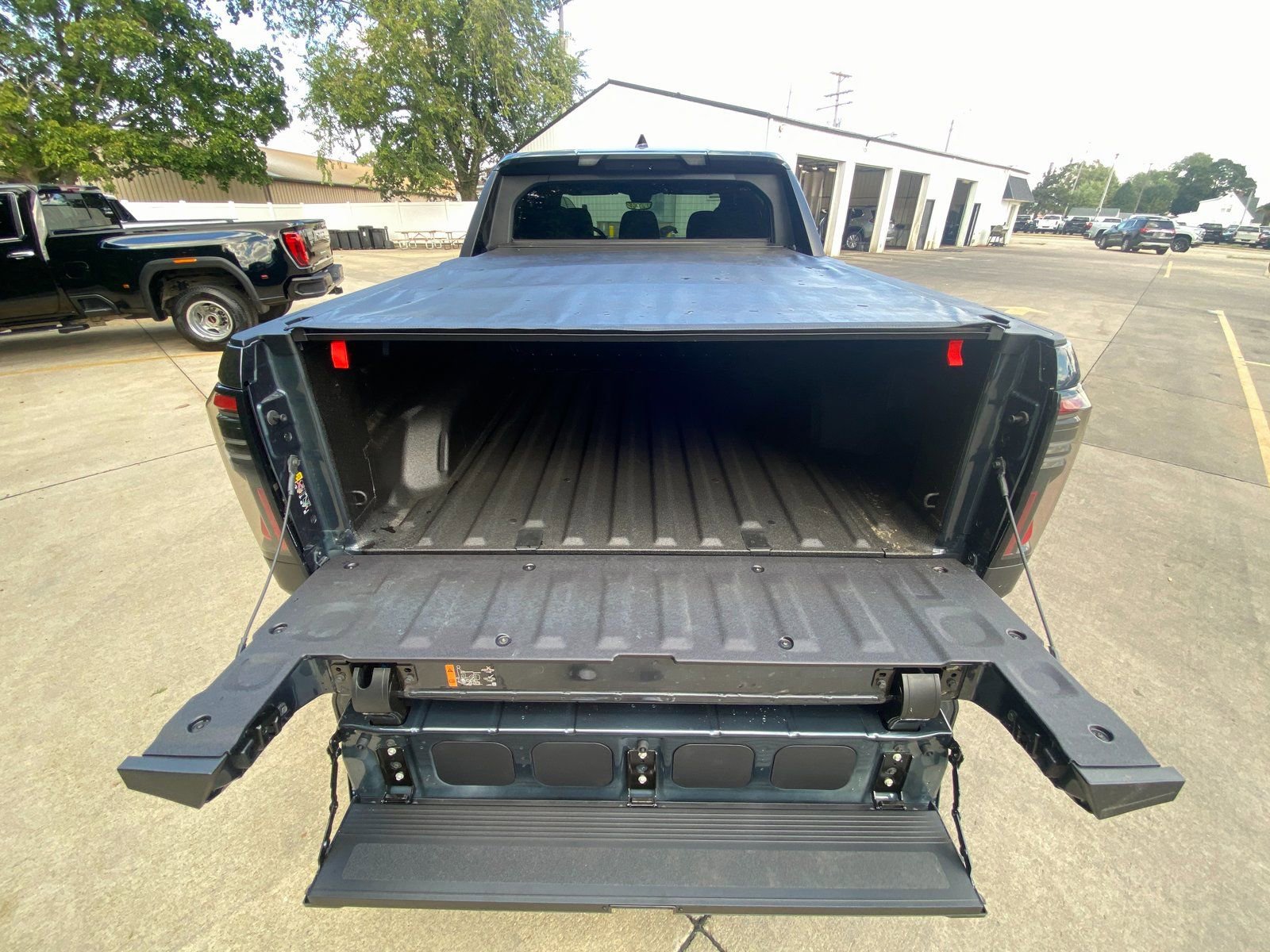 New 2026 GMC Sierra EV Elevation w/ Premium Package image 40