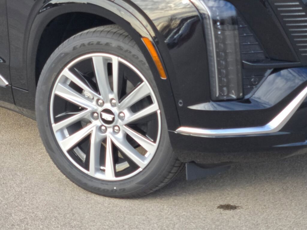 New 2026 Cadillac Vistiq Luxury image 3