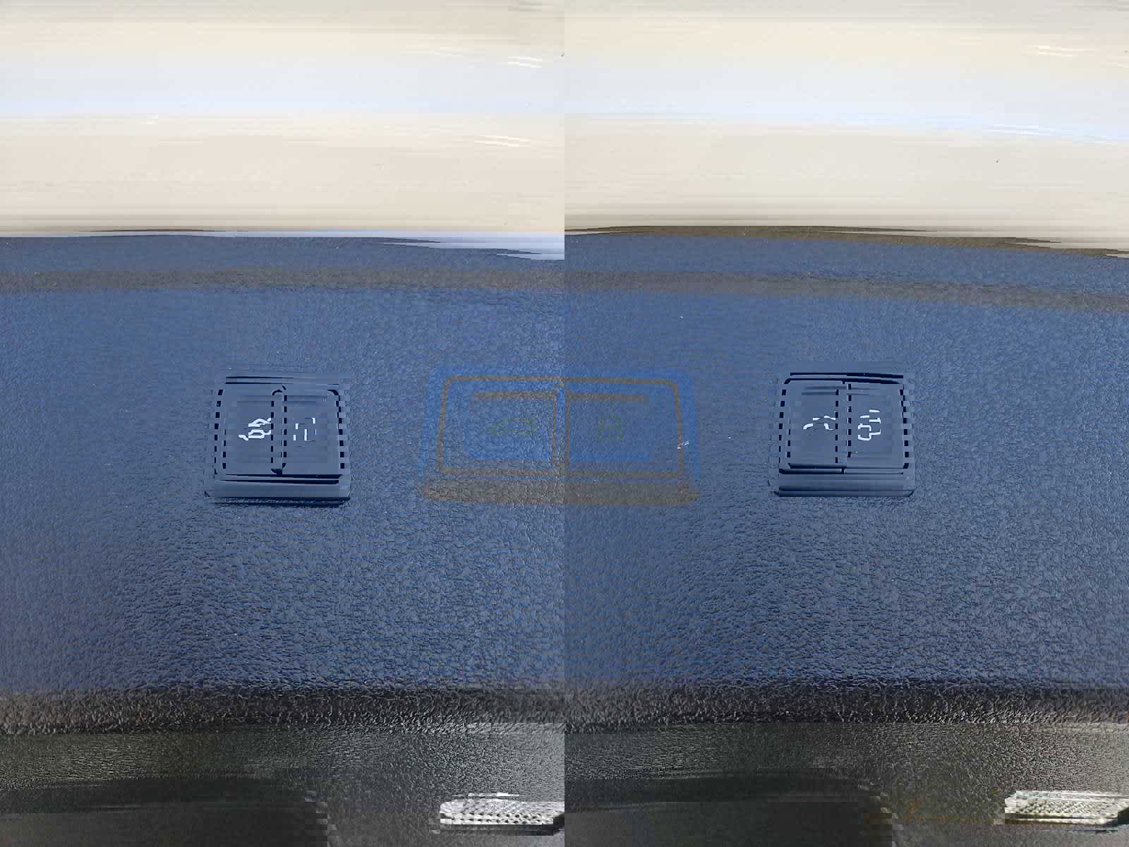 Used 2023 Audi Q5 2.0T Premium w/ Convenience Package image 32