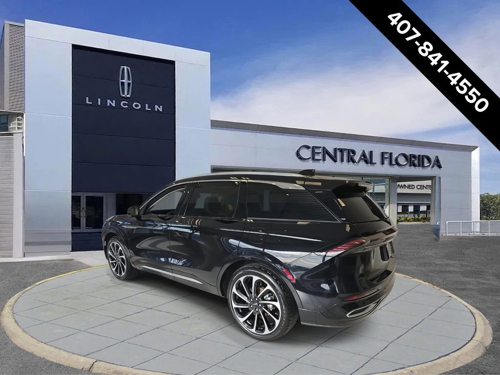 New 2024 Lincoln Nautilus Black Label image 7