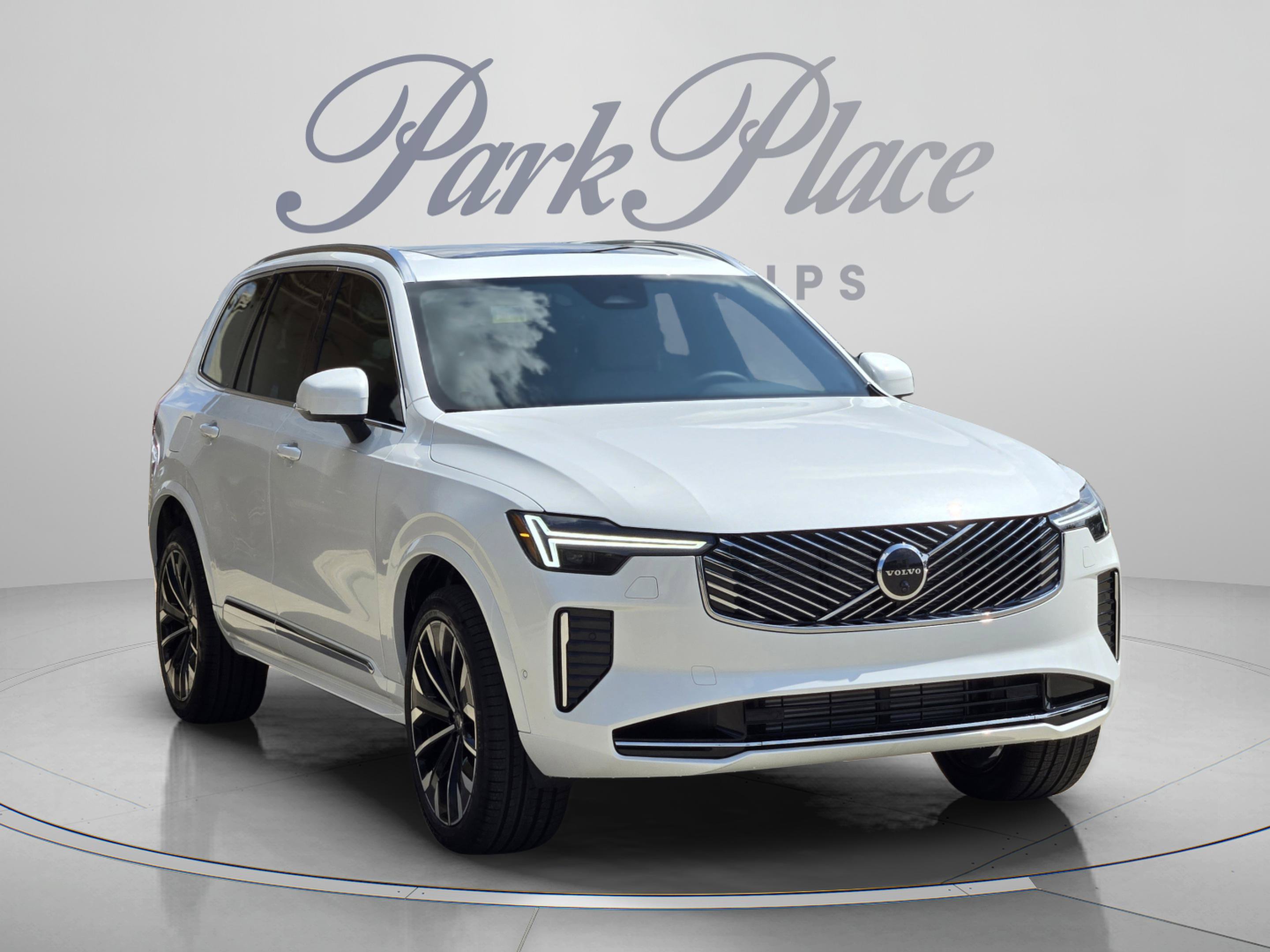 New 2026 Volvo XC90 T8 Plus w/ Protection Package Premier AWD/4WD image 8