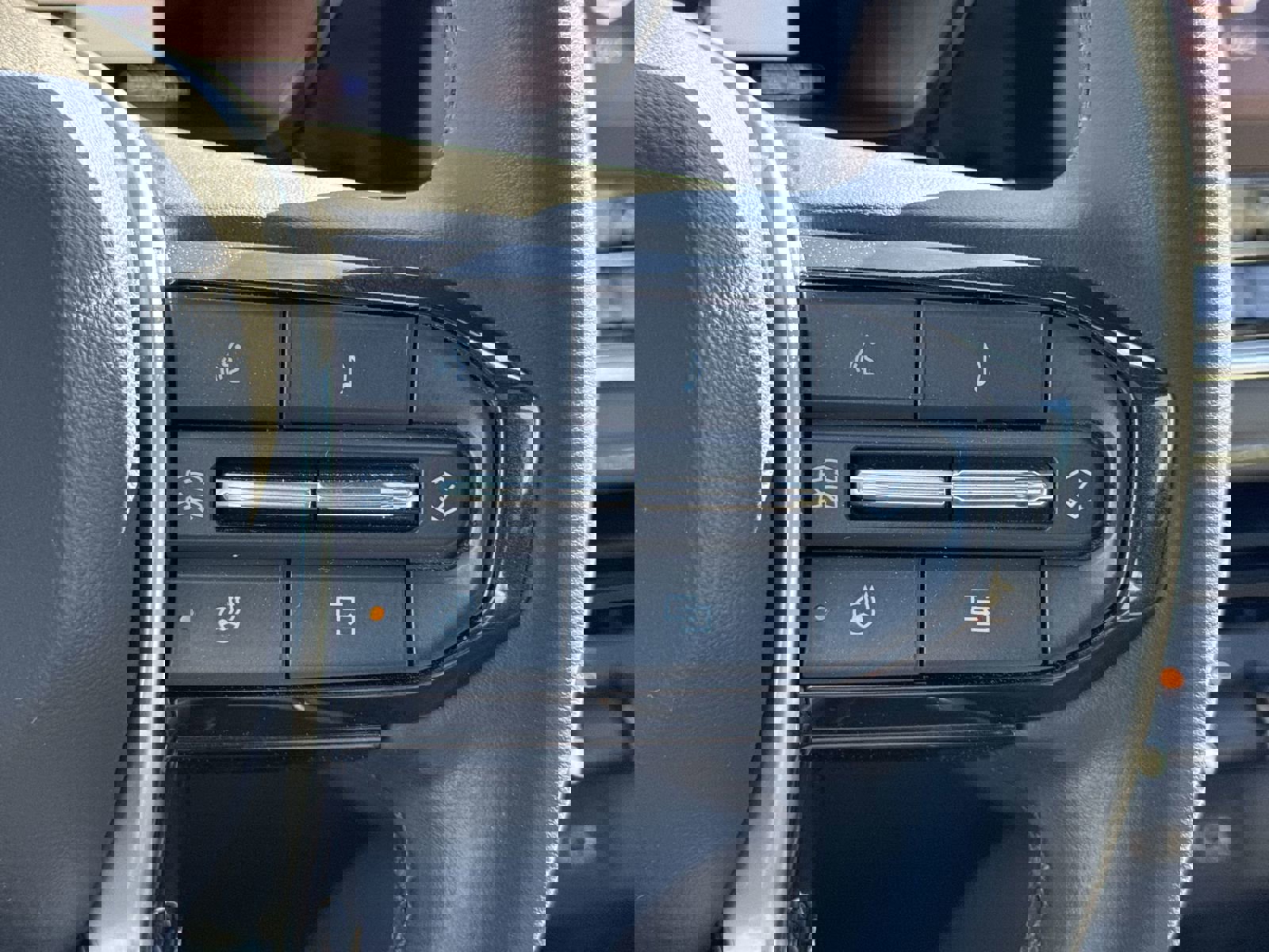 Used 2023 Chevrolet Colorado ZR2 w/ ZR2 Convenience Package III image 20