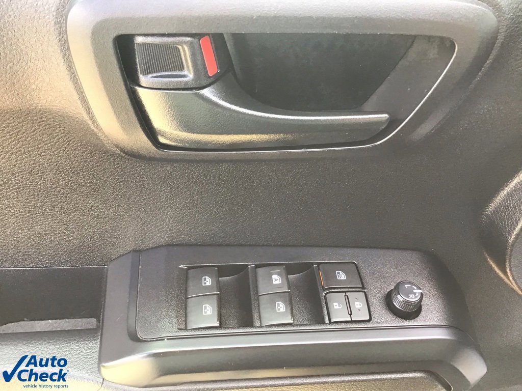 Used 2022 Toyota Tacoma SR image 24