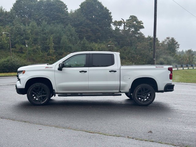 Used 2022 Chevrolet Silverado 1500 LT Trail Boss w/ LT Trail Boss Premium Package AWD/4WD image 4