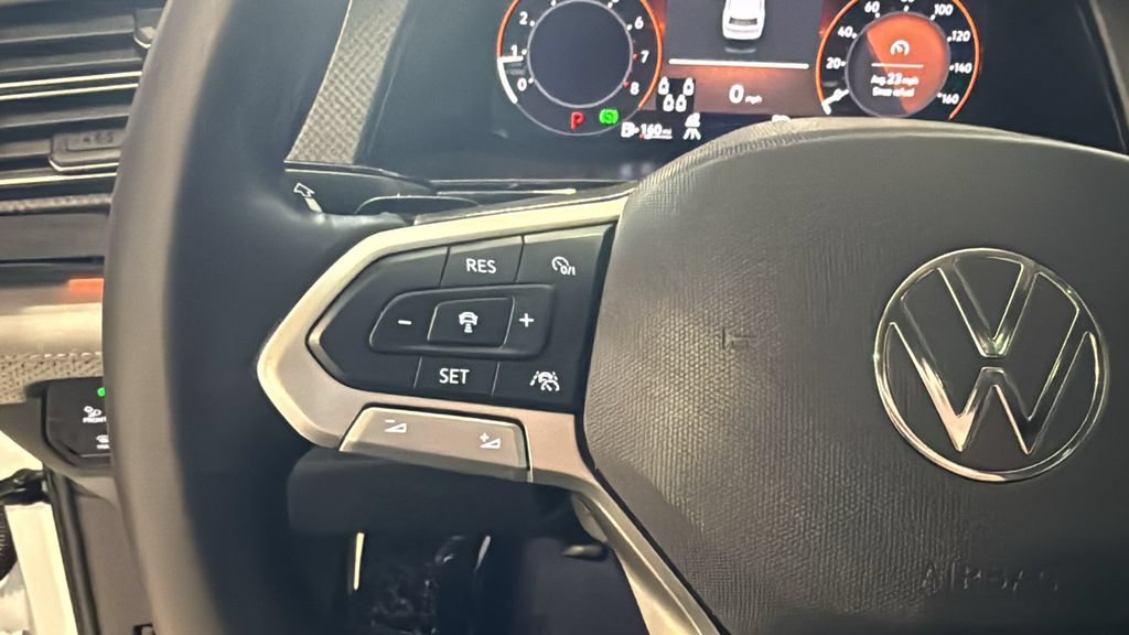 Used 2024 Volkswagen Atlas Peak Edition SEL AWD/4WD image 35
