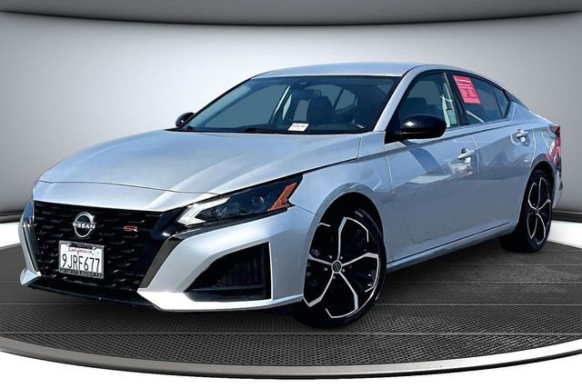 Certified 2024 Nissan Altima 2.5 SR FWD image 3