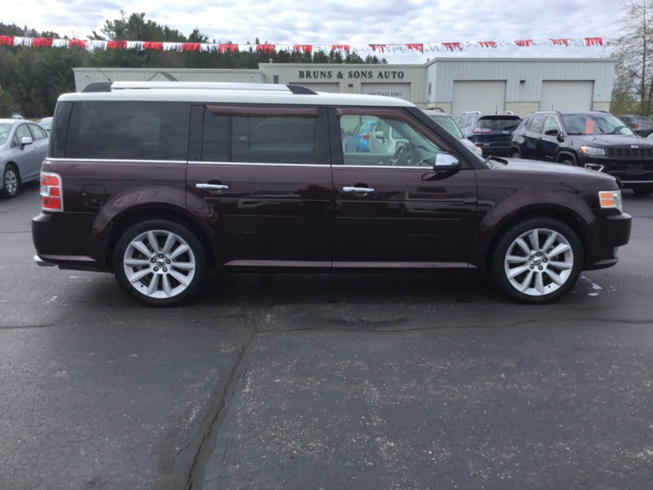 Used 2011 Ford Flex Limited w/ Rapid Spec Order Code AWD/4WD image 6