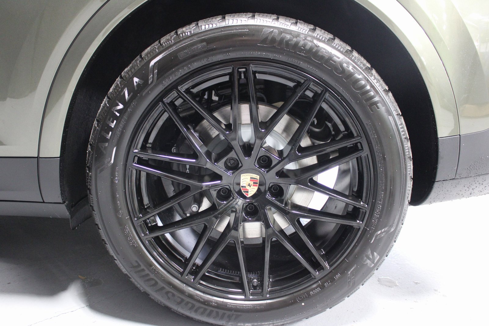 New 2026 Porsche Cayenne E-Hybrid image 23