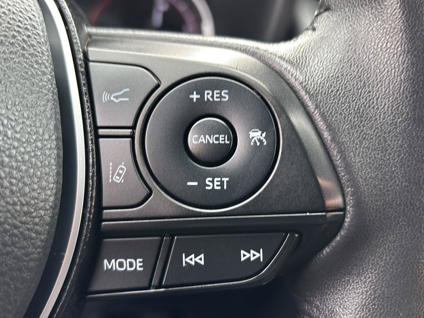 Used 2024 Toyota RAV4 Adventure AWD/4WD image 29