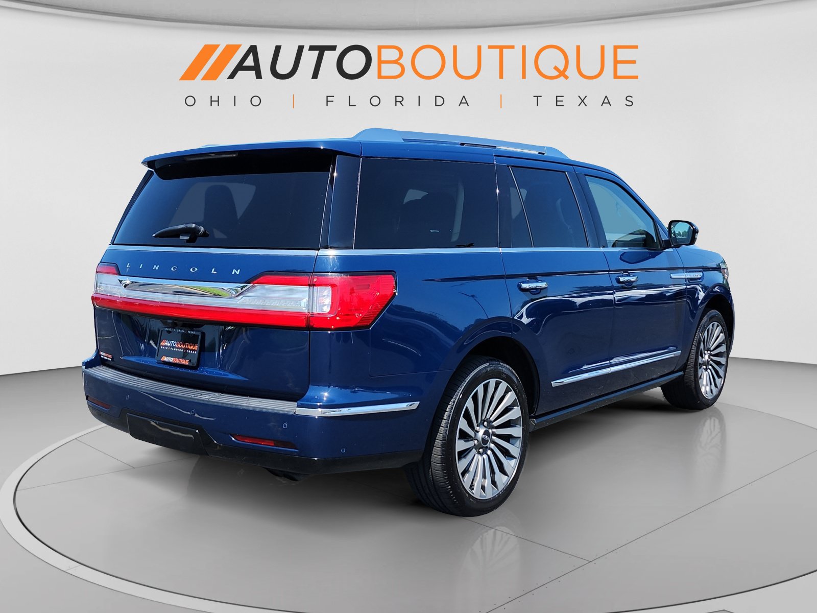 Used 2019 Lincoln Navigator Reserve AWD/4WD image 5