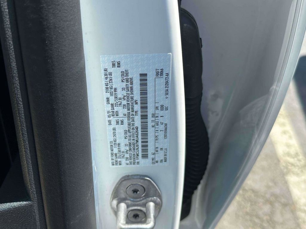Used 2021 Ford Escape Titanium AWD/4WD image 18