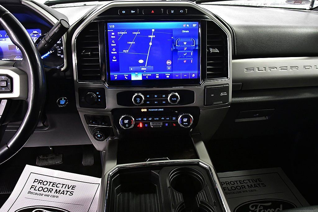 Used 2022 Ford F250 Lariat w/ Black Appearance Package image 26
