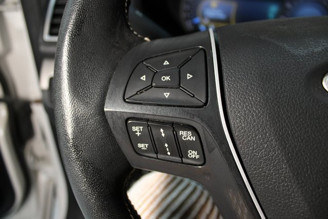 Used 2016 Ford Explorer Platinum image 22