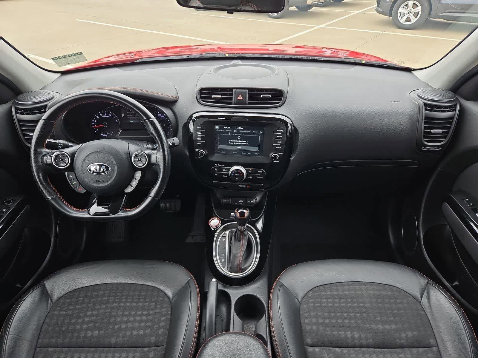 Used 2019 Kia Soul ! FWD image 14