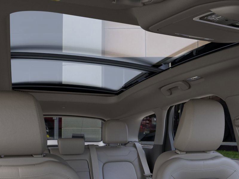 New 2024 Lincoln Corsair Grand Touring w/ Rear Removable Package Tray image 22