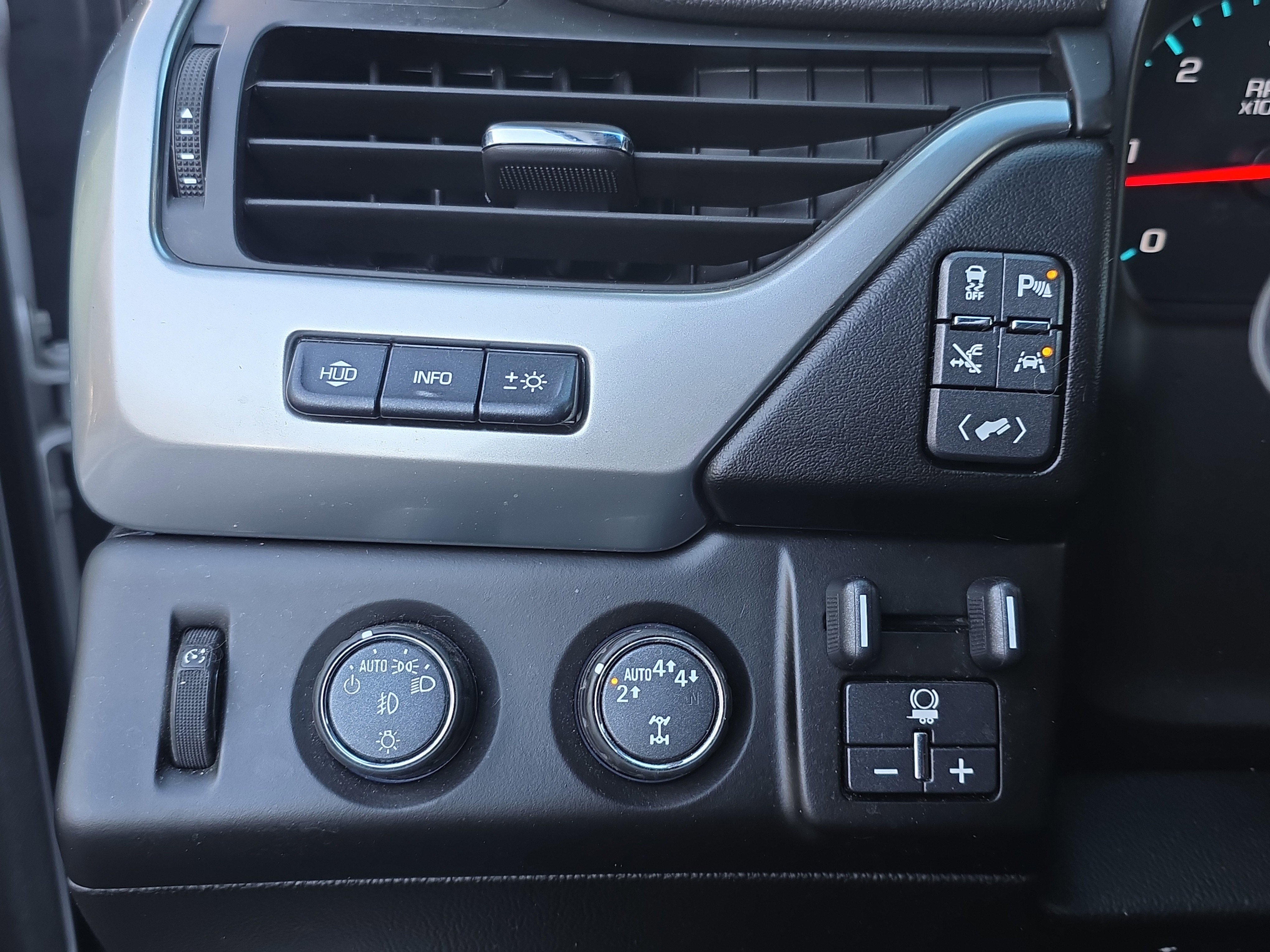 Used 2017 Chevrolet Tahoe Premier image 24