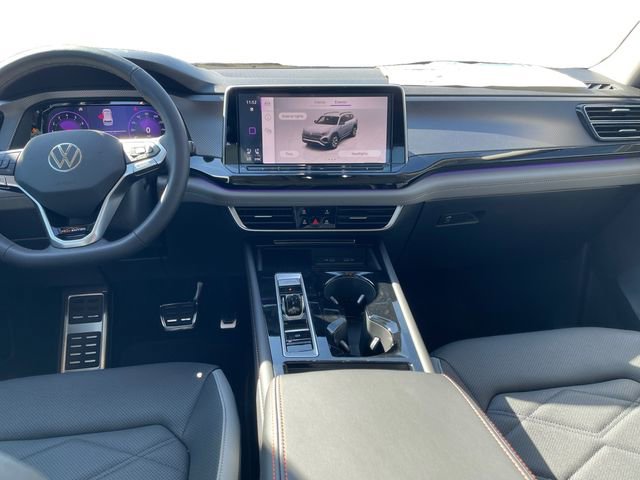 New 2025 Volkswagen Atlas Peak Edition SE image 10