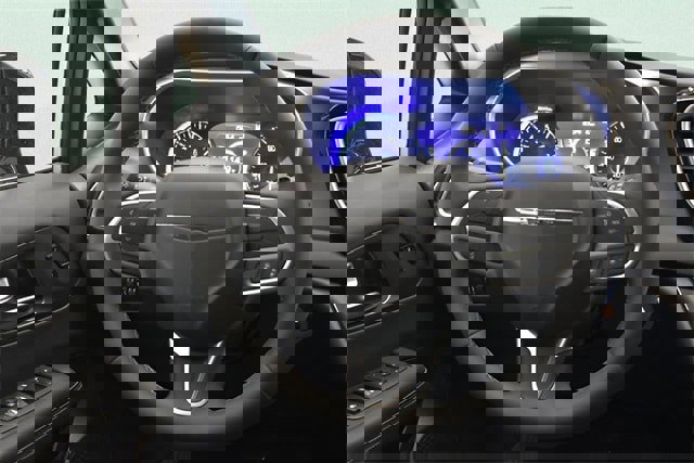 Used 2025 Chrysler Pacifica Select image 25