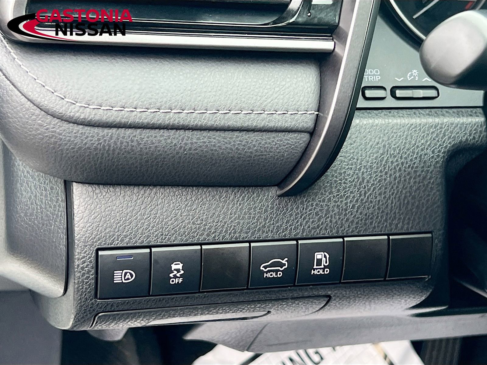 Used 2023 Toyota Camry SE image 13