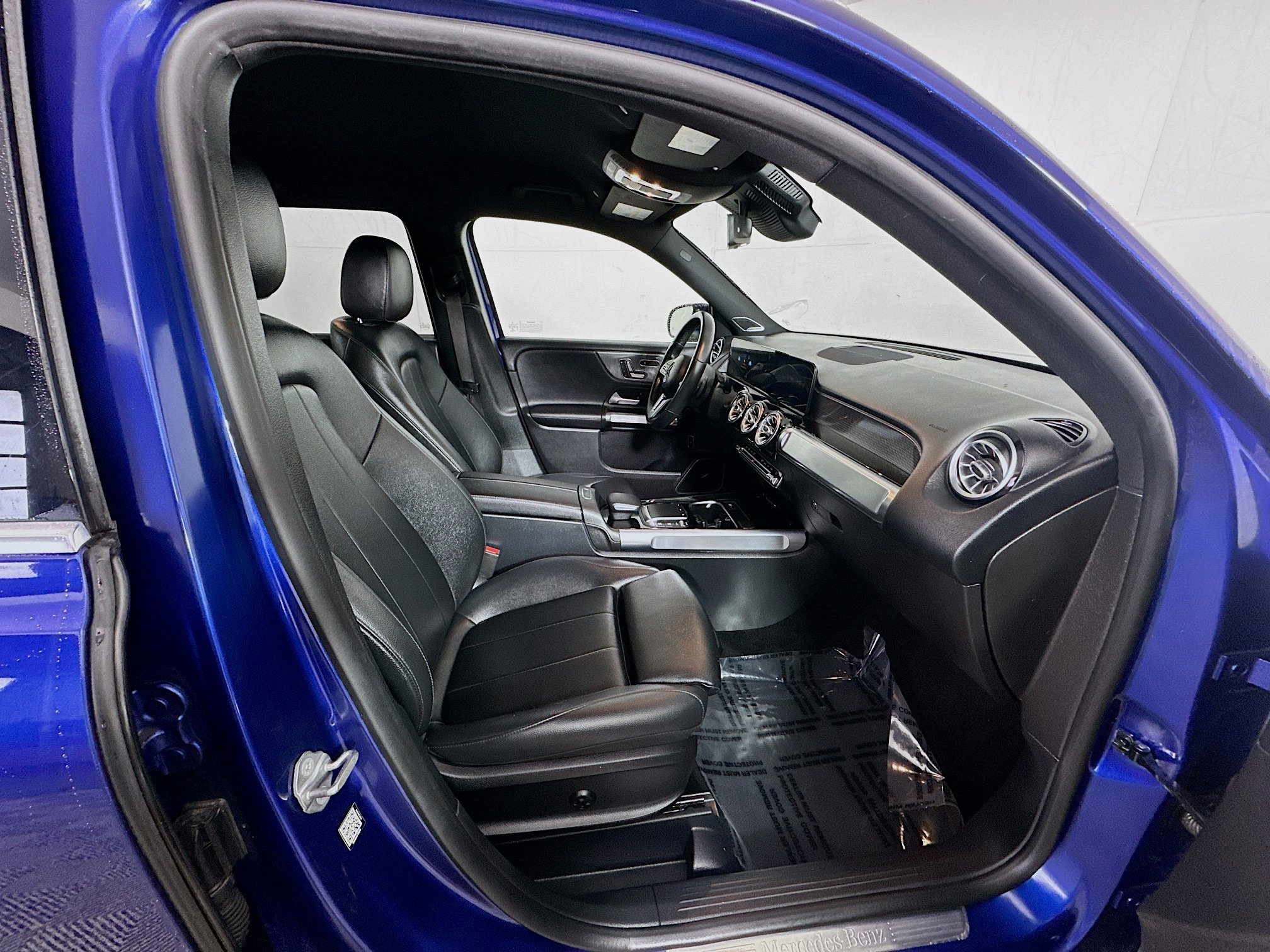 Certified 2021 Mercedes-Benz GLB 250 4MATIC image 29