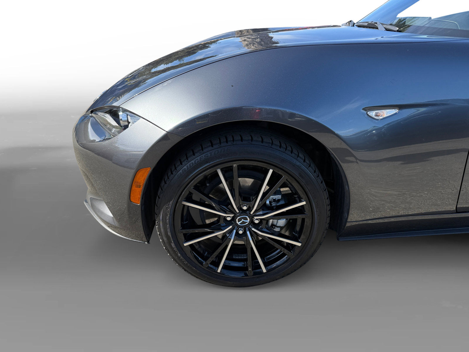 Used 2024 MAZDA MX-5 Miata Grand Touring RWD image 9