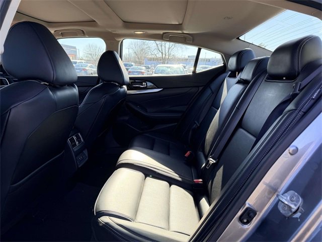 Used 2023 Nissan Maxima SL image 15