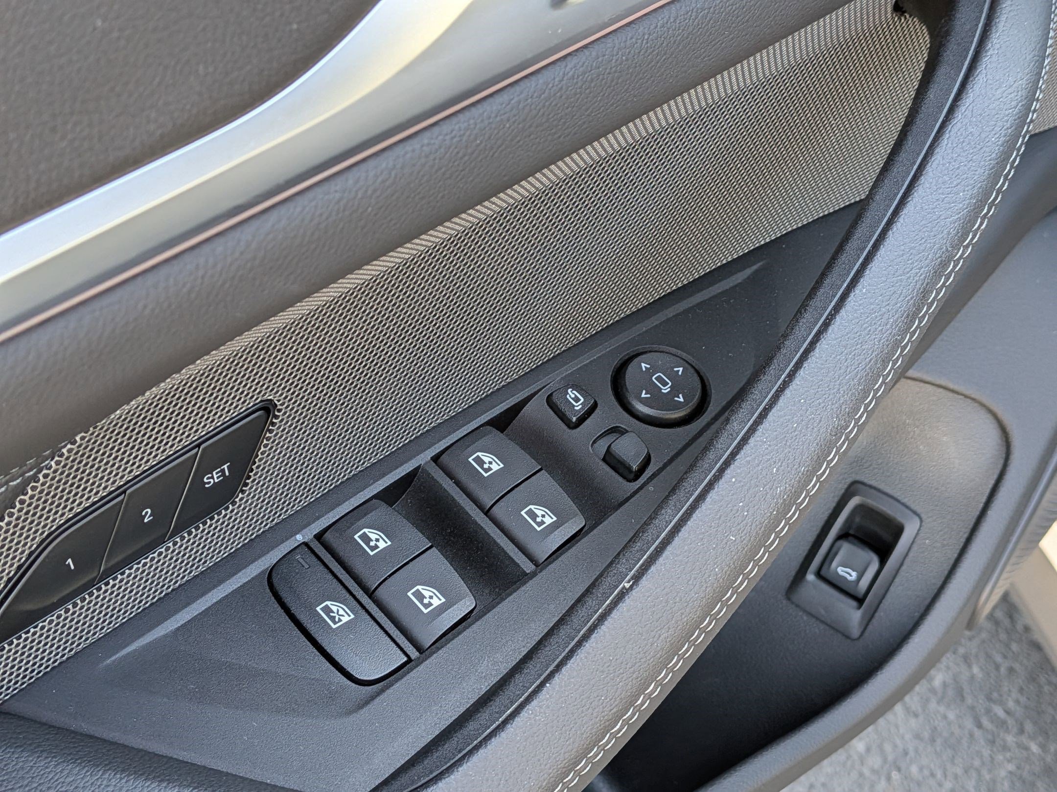 Used 2025 BMW i4 eDrive40 w/ Parking Assistance Package image 13