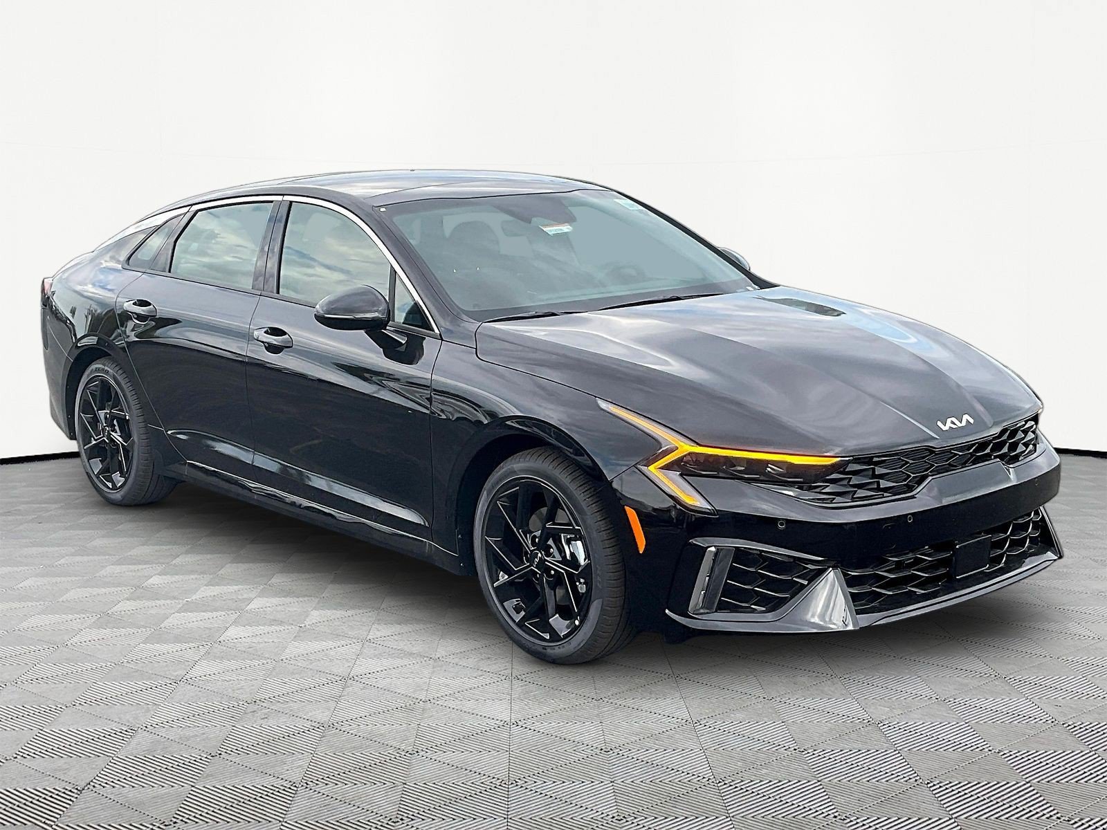 New 2027 Kia K5 GT-Line image 3