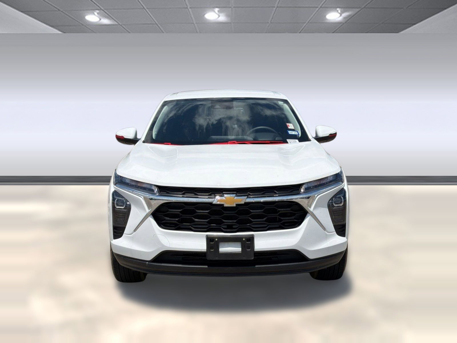 Used 2024 Chevrolet Trax LS w/ LS Convenience Package FWD image 4