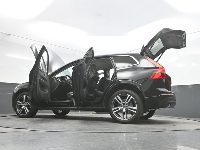Used 2021 Volvo XC60 T5 Momentum w/ Premium Package AWD/4WD image 35