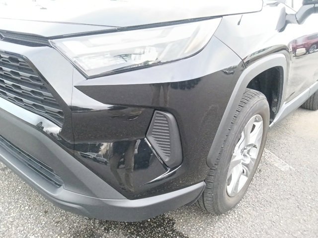 Used 2024 Toyota RAV4 XLE image 9