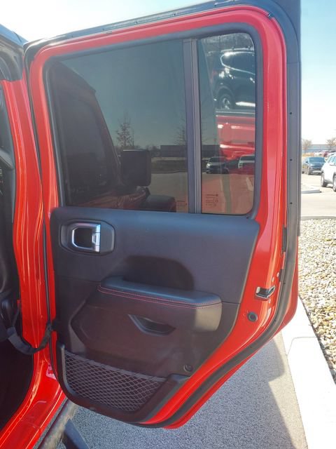 Used 2024 Jeep Gladiator Rubicon w/ Convenience Group AWD/4WD image 10