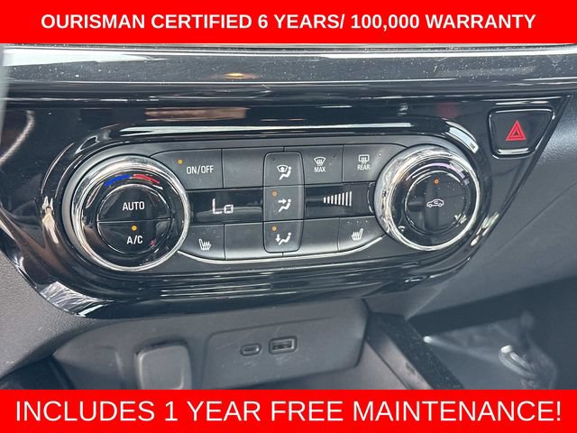 Used 2025 Chevrolet Trax RS w/ Sunroof Package FWD image 23