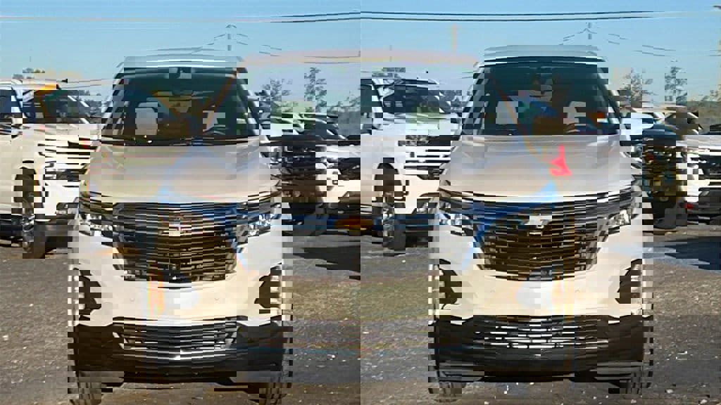 Certified 2022 Chevrolet Equinox LT image 2