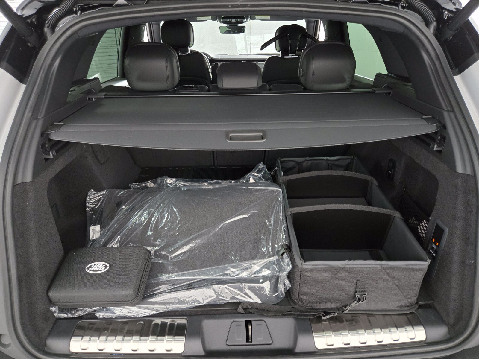 New 2027 Land Rover Range Rover Sport Dynamic SE AWD/4WD image 15