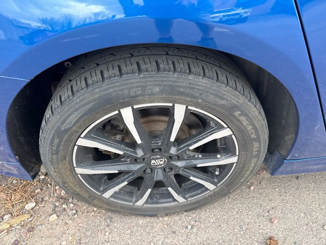 Used 2017 Ford Fusion Energi Titanium FWD image 23