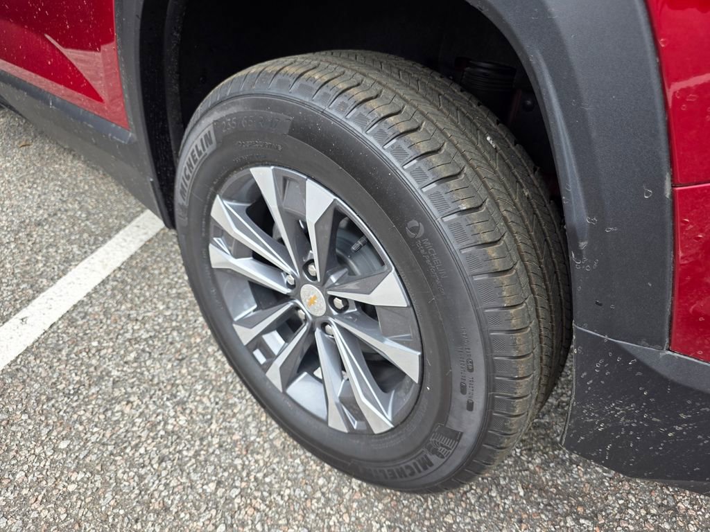 New 2026 Chevrolet Equinox LT w/ Convenience Package II image 19