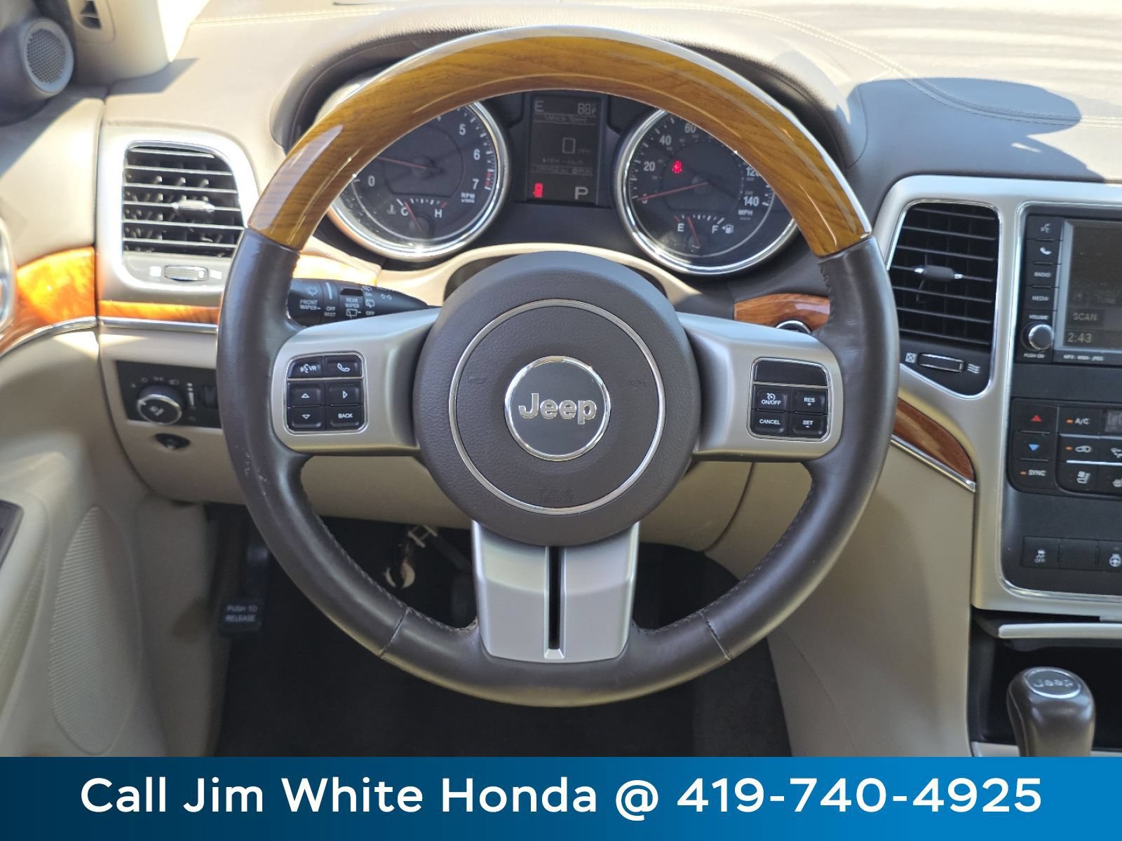 Used 2011 Jeep Grand Cherokee Overland w/ Mopar Chrome Edition Group AWD/4WD image 26
