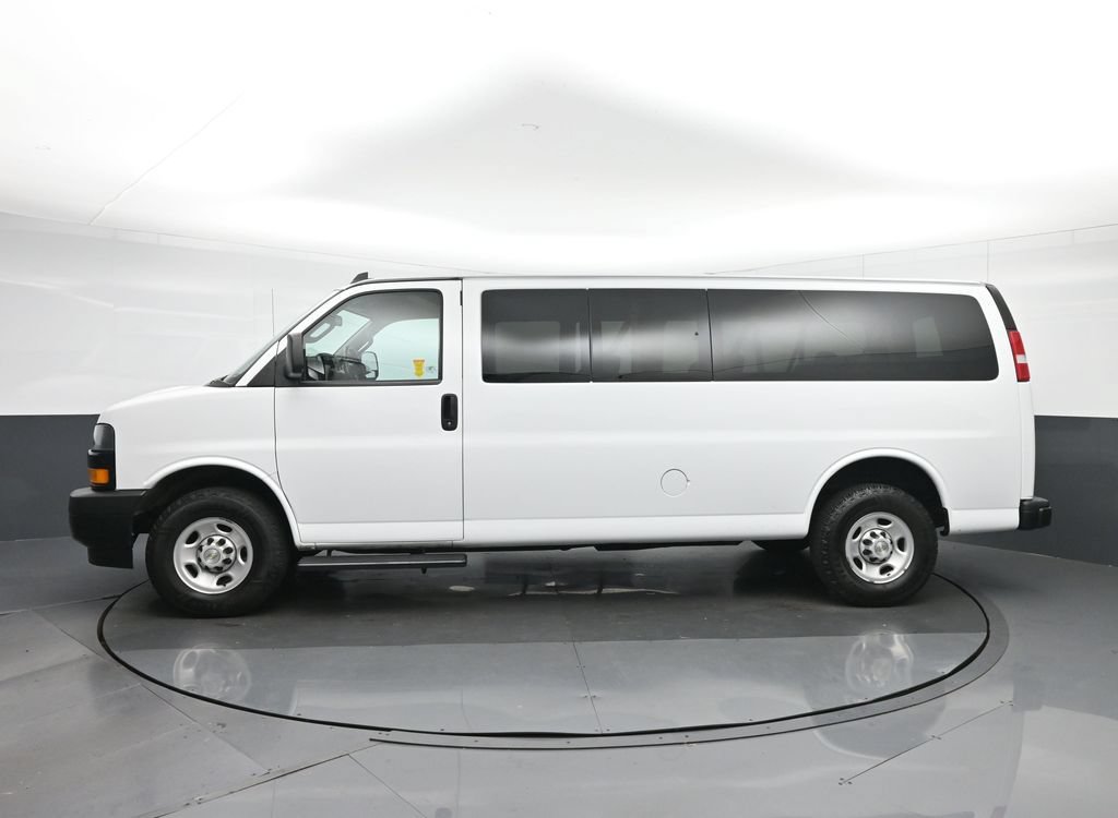 Used 2023 Chevrolet Express 3500 LS RWD image 4