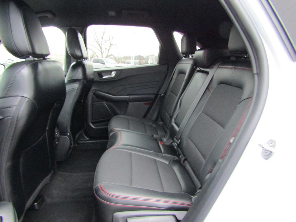 Used 2025 Ford Escape ST-Line Select w/ Tech Pack #1 AWD/4WD image 19