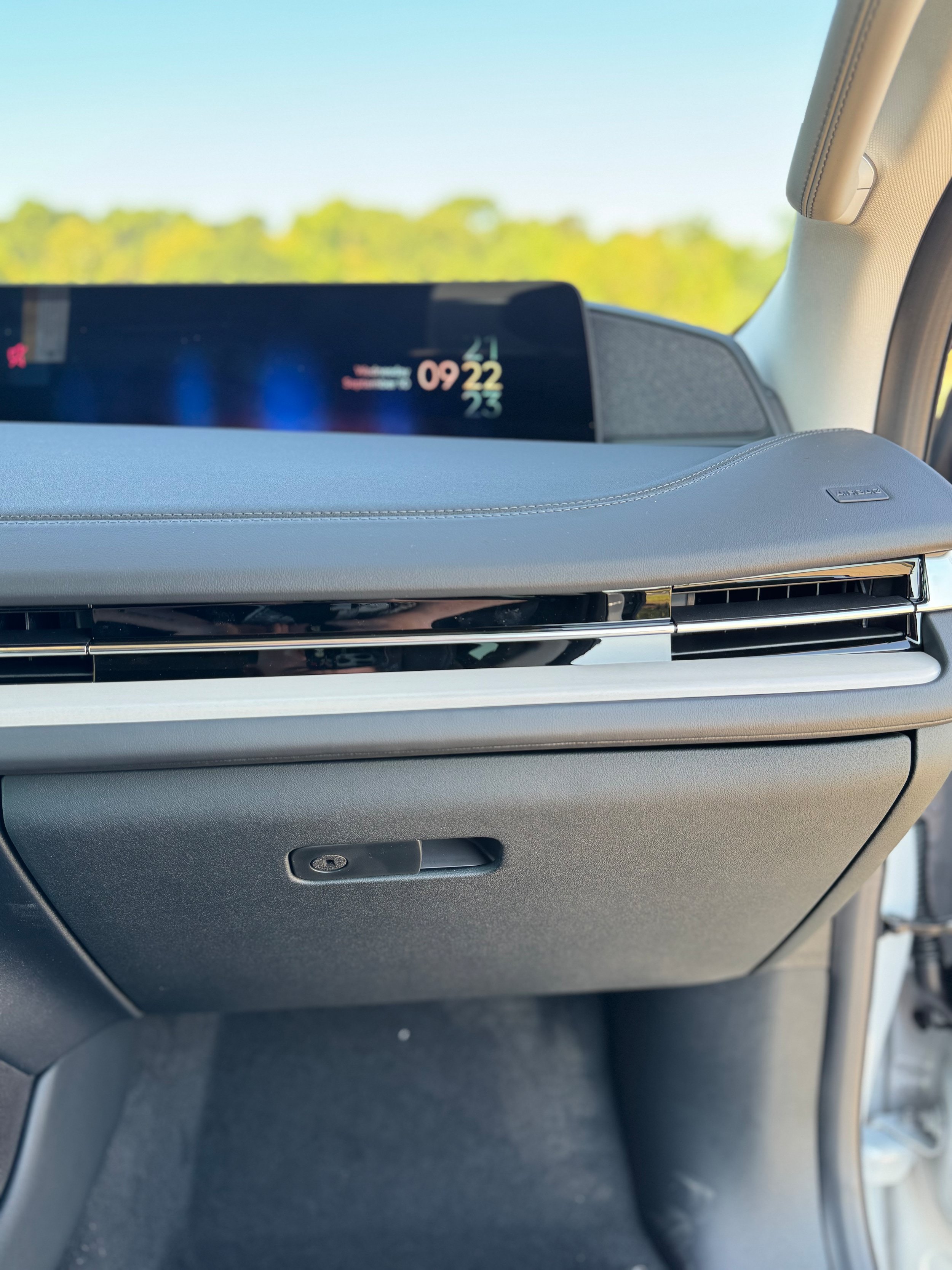 New 2025 Lincoln Navigator L Reserve AWD/4WD image 21