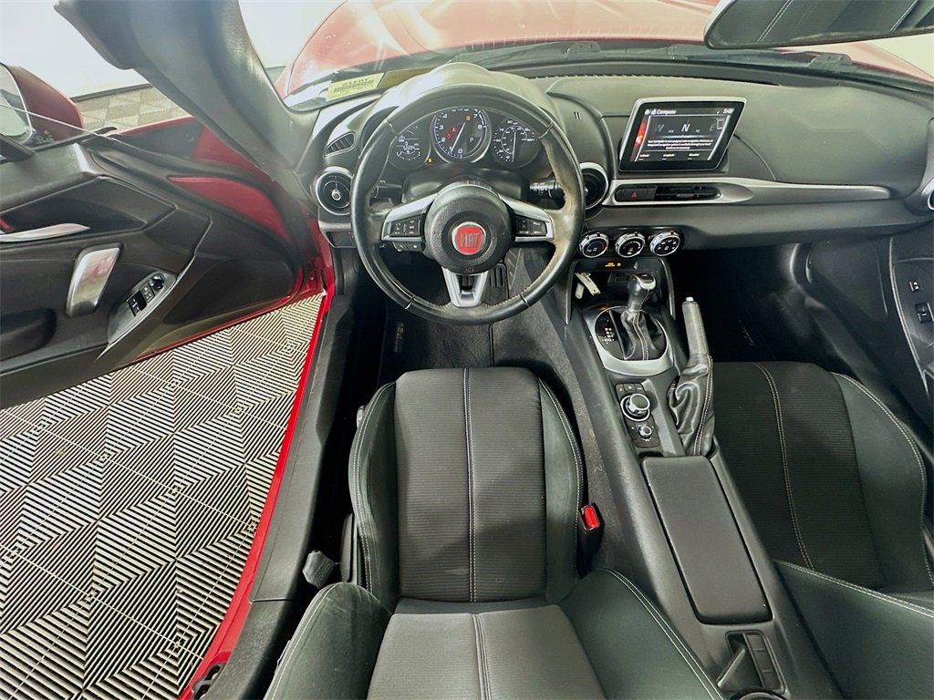 Used 2019 FIAT 124 Spider Classica image 9