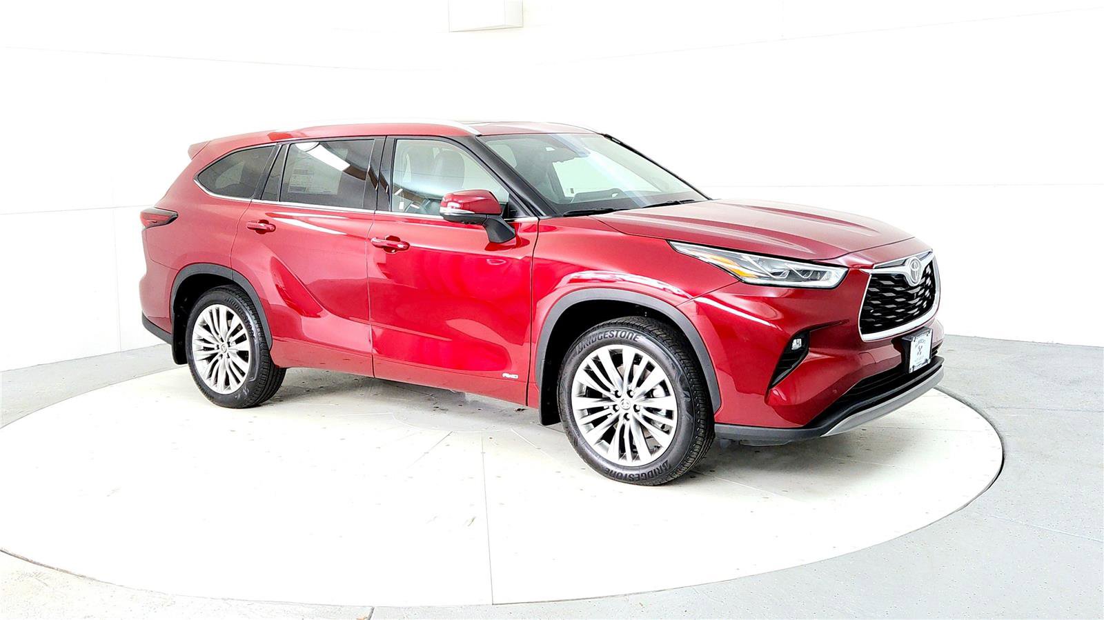 New 2026 Toyota Highlander Platinum image 7