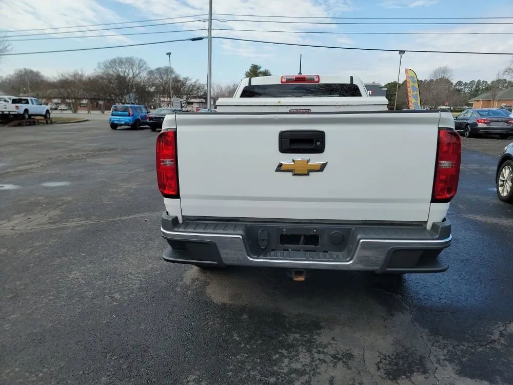 Used 2018 Chevrolet Colorado W/T w/ WT Convenience Package RWD image 4