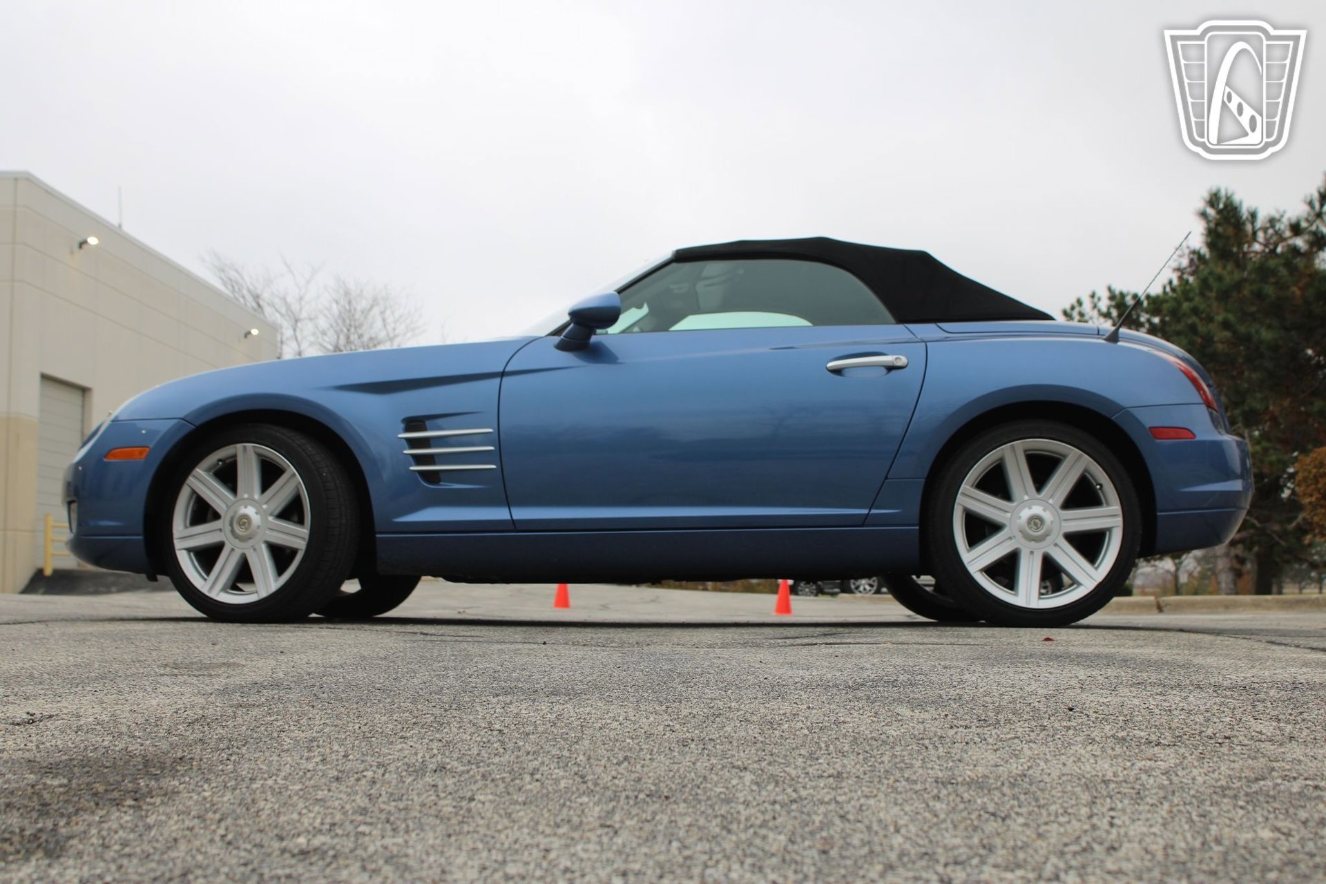 Used 2007 Chrysler Crossfire Limited image 7