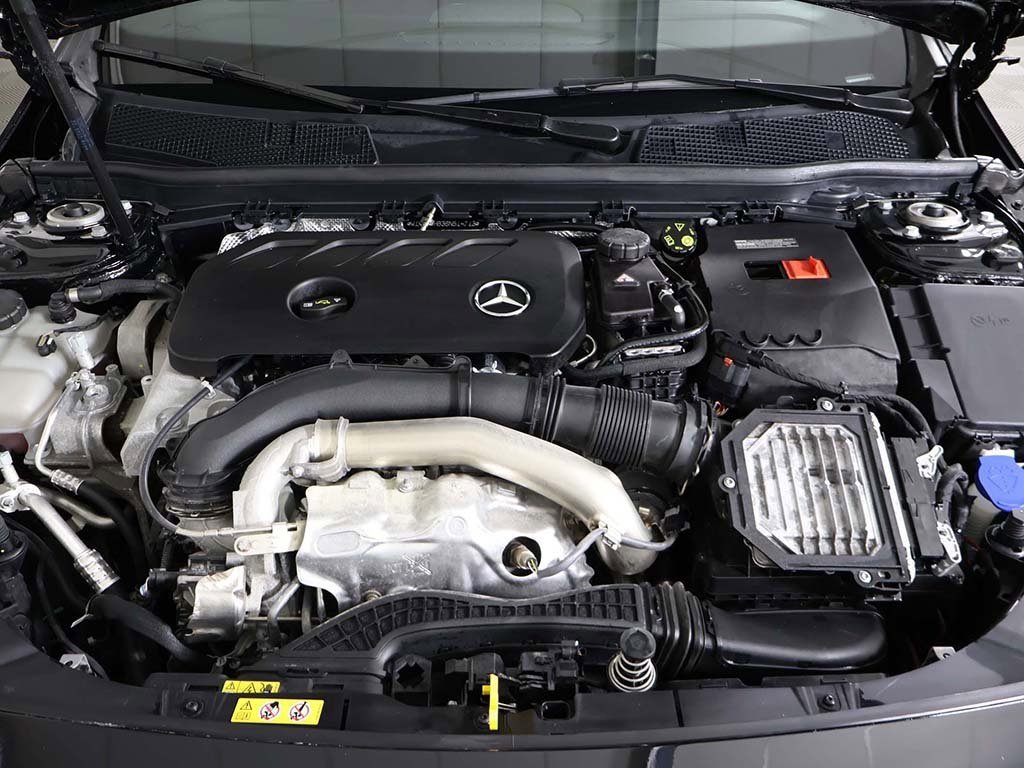 Used 2025 Mercedes-Benz CLA 250 4MATIC image 21